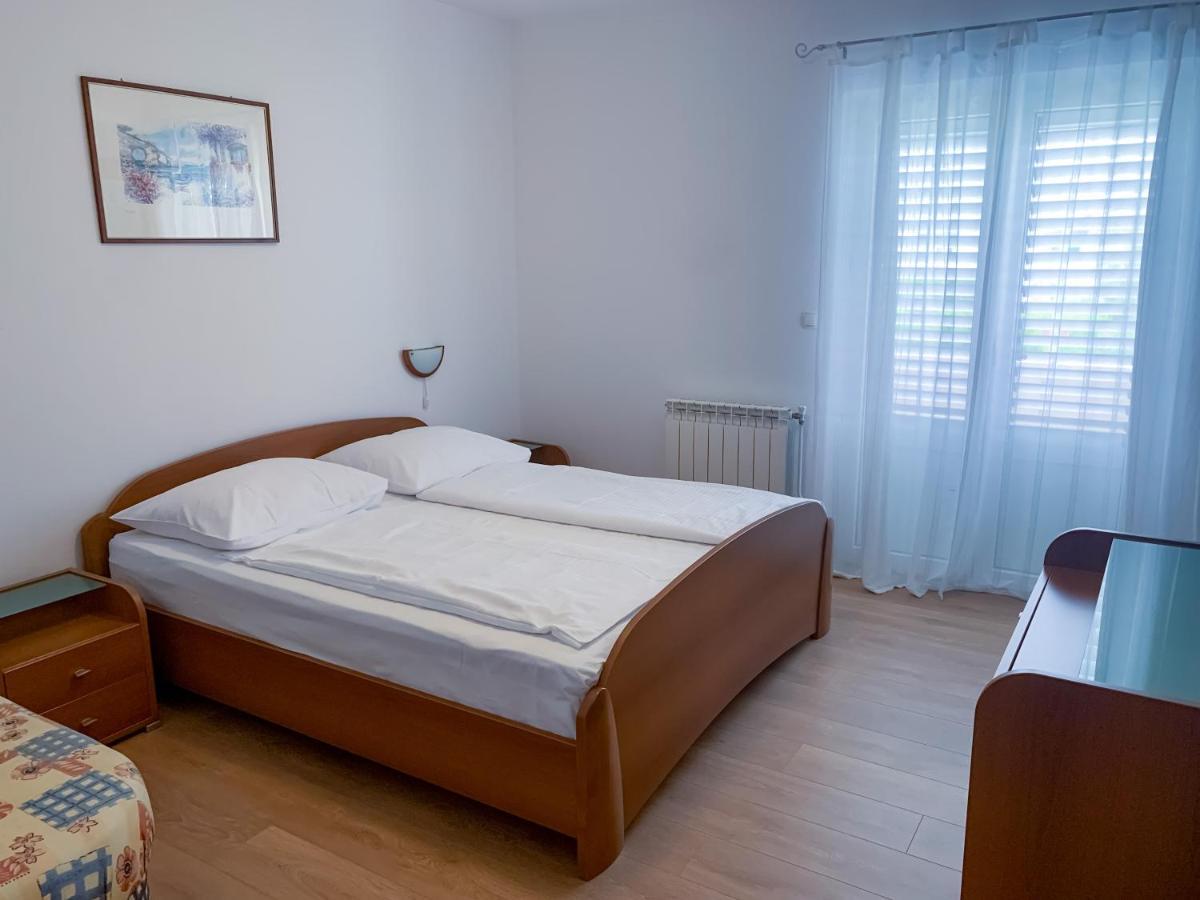 Haus Lupic Bed and Breakfast Barbat na Rabu Esterno foto